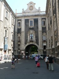 Lundi 26 Catane